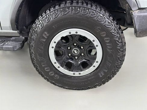 Used 2024 Ford Bronco Big Bend w/ Sasquatch Package AWD/4WD image 28