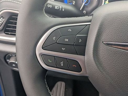 New 2026 Chrysler Pacifica Select FWD image 19