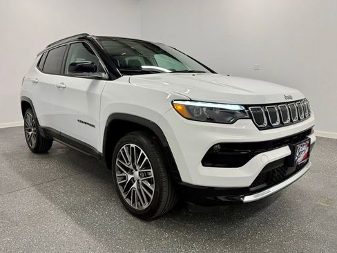 Used 2022 Jeep Compass Limited w/ Elite Group image 6