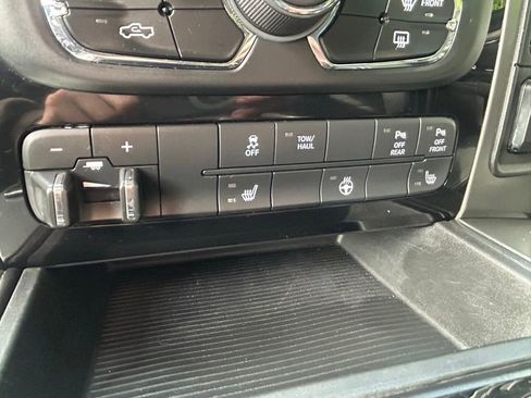 Used 2015 RAM 1500 Sport w/ Comfort Group AWD/4WD image 17