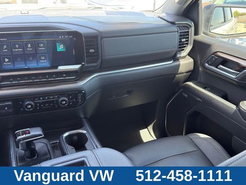 Used 2022 Chevrolet Silverado 1500 RST AWD/4WD image 31