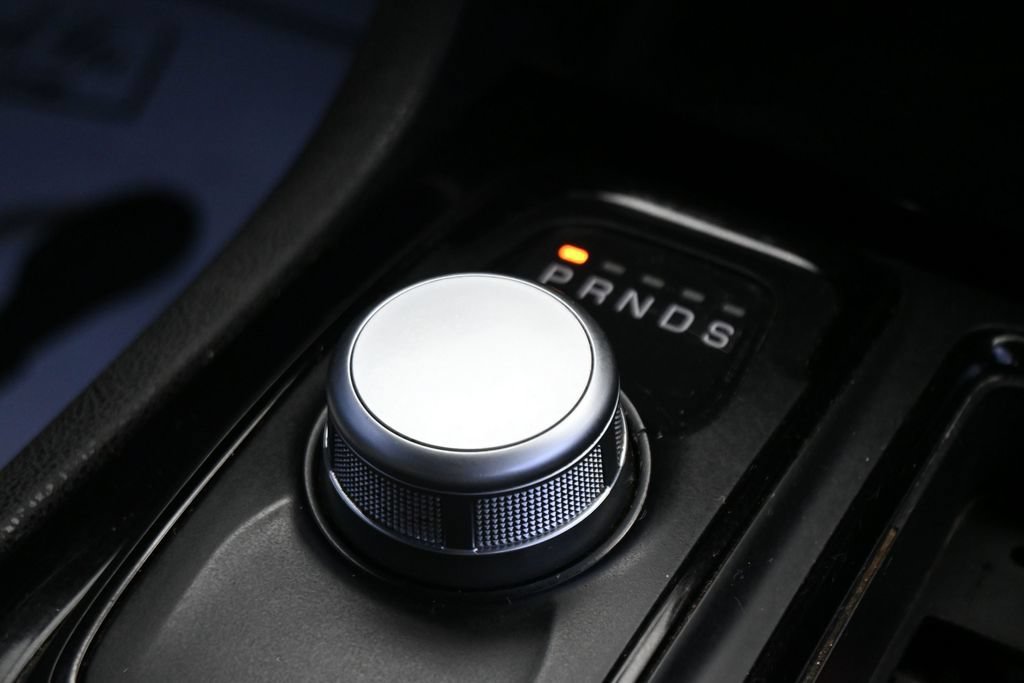 Used 2019 Chrysler 300 S RWD image 20
