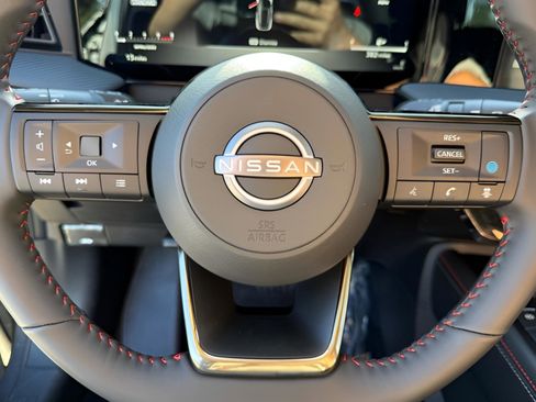 New 2026 Nissan Kicks SR FWD image 11