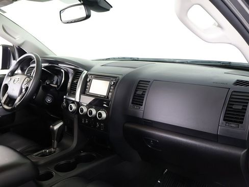Used 2018 Toyota Sequoia TRD Sport AWD/4WD image 30