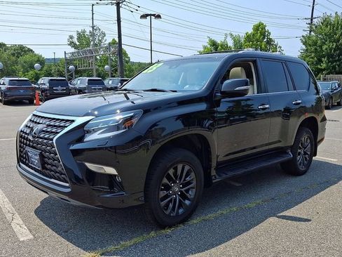 Certified 2023 Lexus GX 460 Premium w/ Premium Package AWD/4WD image 3
