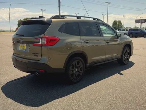 Used 2025 Subaru Ascent Bronze Edition AWD/4WD image 8