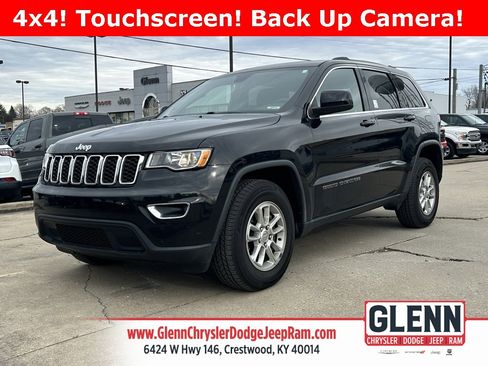 Used 2018 Jeep Grand Cherokee Laredo image 1
