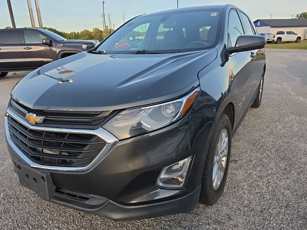 Used 2018 Chevrolet Equinox LT FWD image 2