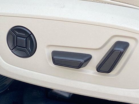 Used 2023 Audi A6 Premium Plus w/ Premium Plus Package image 14