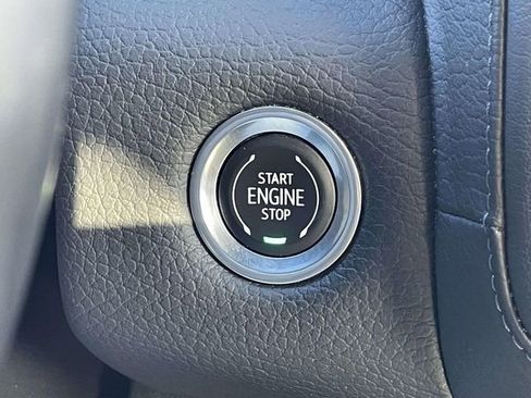 Certified 2022 GMC Yukon Denali image 28