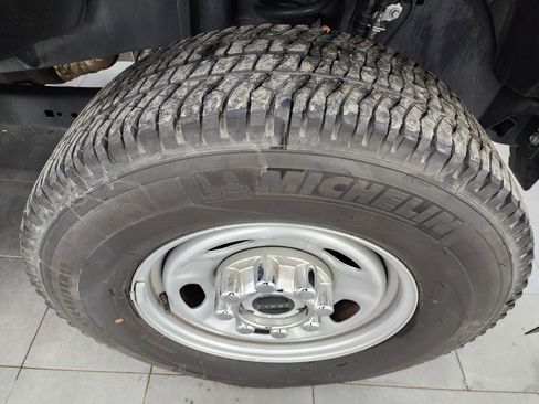 Used 2024 Ford F350 XL w/ FX4 Off-Road Package image 3