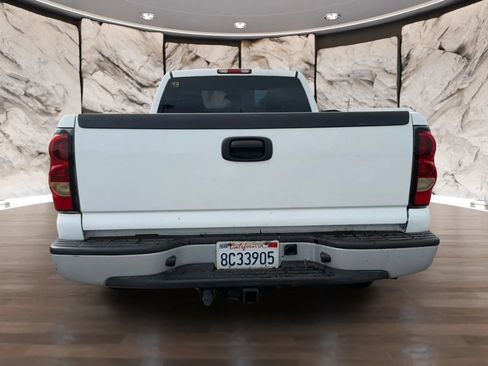 Used 2006 Chevrolet Silverado 1500 W/T RWD image 6
