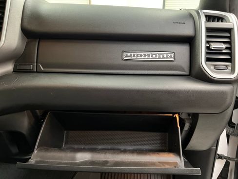 Used 2021 RAM 1500 Big Horn RWD image 32