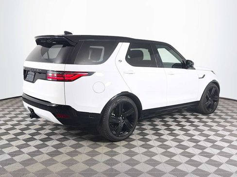 Used 2025 Land Rover Discovery Dynamic SE AWD/4WD image 5