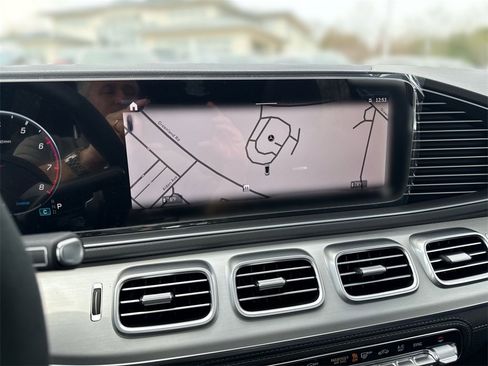 New 2025 Mercedes-Benz GLE 53 AMG 4MATIC image 18