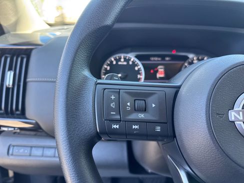 Certified 2024 Nissan Pathfinder S image 13