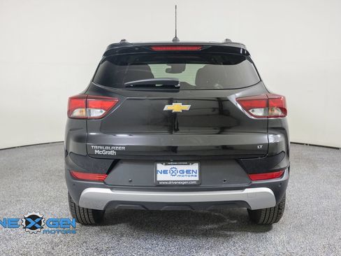 Used 2021 Chevrolet TrailBlazer LT w/ Convenience Package FWD image 7