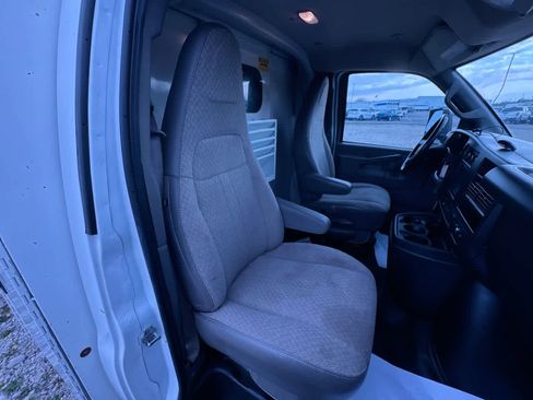 Used 2023 Chevrolet Express 3500 w/ Power Convenience Package RWD image 31