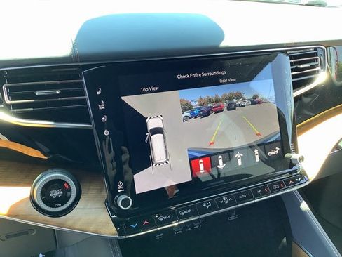 Used 2024 Jeep Grand Wagoneer Series III w/ Flexible Seating Group image 19