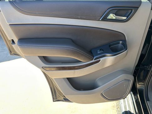 Used 2016 Chevrolet Tahoe LT image 24