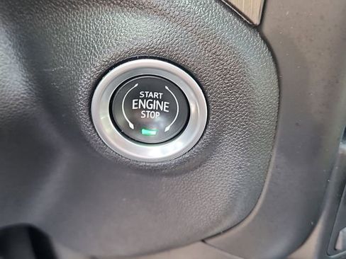 Certified 2022 GMC Sierra 1500 AT4 w/ AT4 Preferred Package AWD/4WD image 30