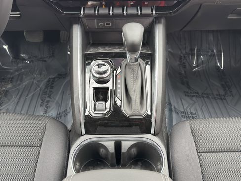 New 2026 GMC Canyon Elevation w/ Convenience Package image 23