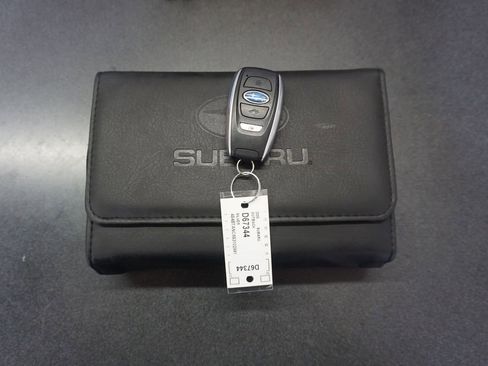 Used 2025 Subaru Outback Limited AWD/4WD image 18