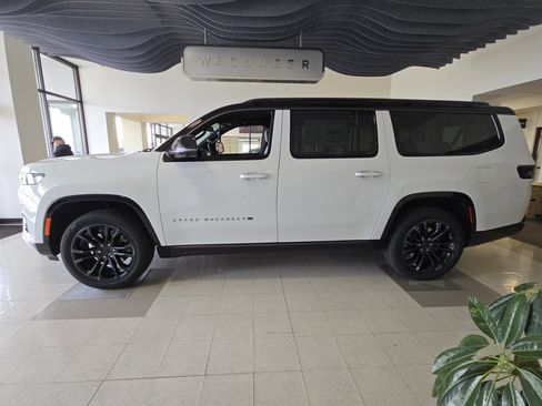 New 2026 Jeep Grand Wagoneer L Summit AWD/4WD image 23