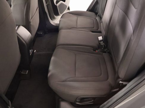 Used 2025 Hyundai Tucson SE image 11