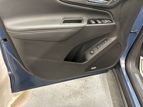 Used 2024 Chevrolet Equinox Premier AWD/4WD image 10