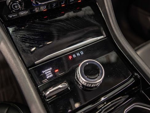 Used 2023 Jeep Grand Cherokee L Limited w/ Black Appearance Package image 31