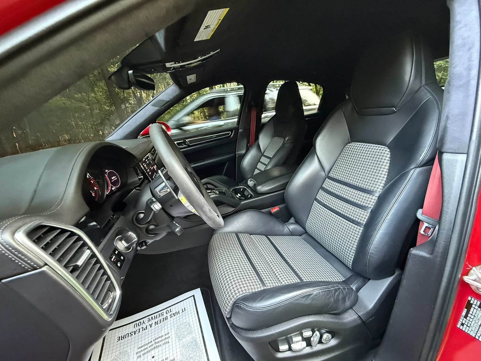 Used 2021 Porsche Cayenne GTS AWD/4WD image 22