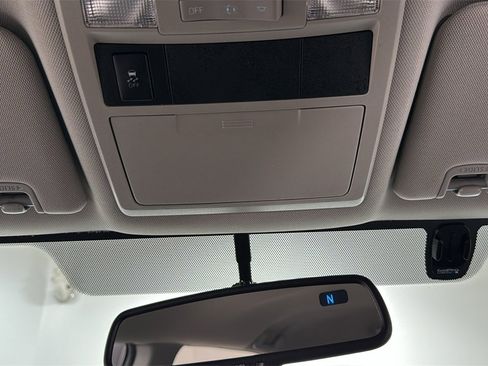 Used 2017 Toyota Tacoma SR5 image 11