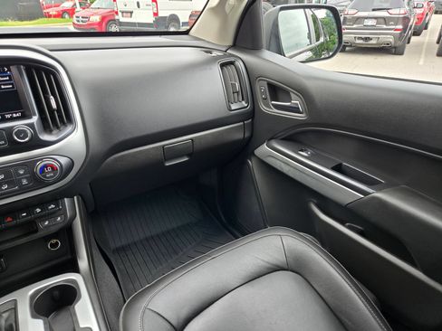 Used 2022 Chevrolet Colorado ZR2 AWD/4WD image 11