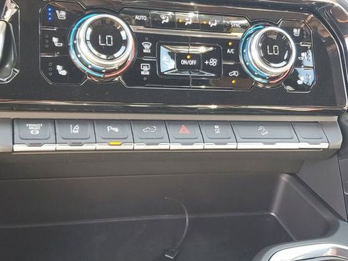 New 2026 GMC Sierra 2500 Denali Ultimate AWD/4WD image 25