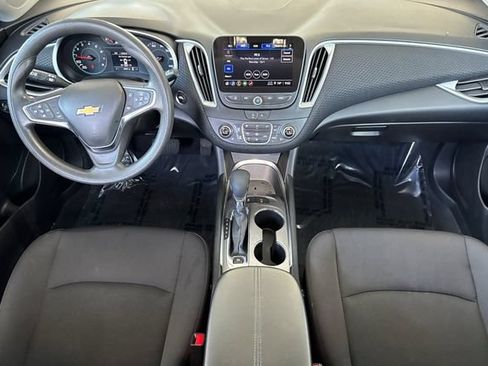 Used 2024 Chevrolet Malibu LT FWD image 15