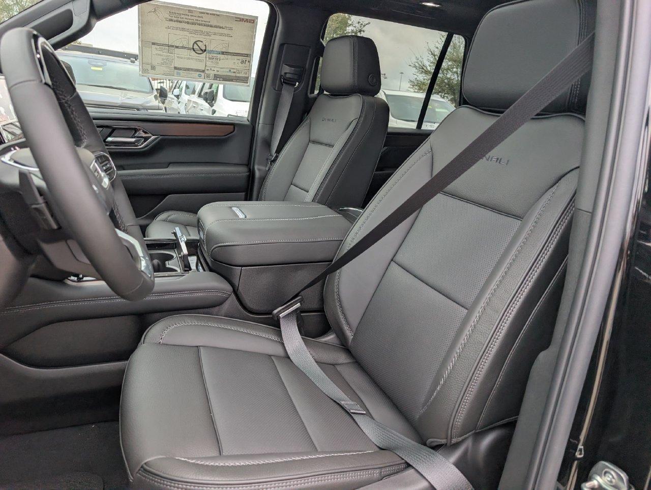 New 2027 GMC Yukon Denali w/ Sun & Power Step Package AWD/4WD image 18