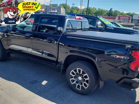 Used 2023 Chevrolet Colorado LT AWD/4WD image 7