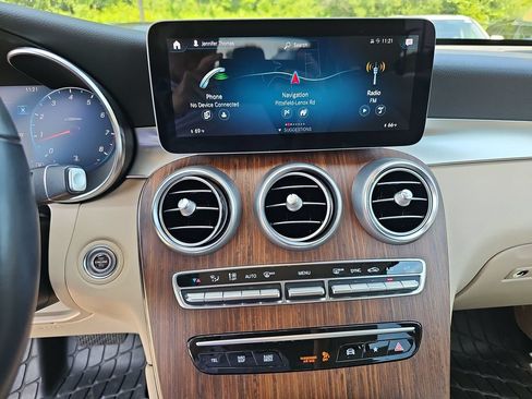Used 2022 Mercedes-Benz GLC 300 4MATIC image 13