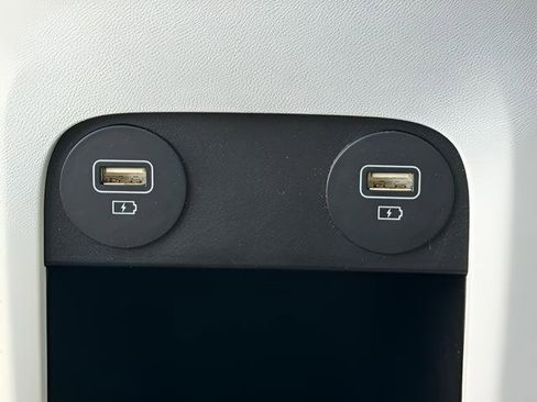 Used 2024 Hyundai Ioniq 5 Limited image 11