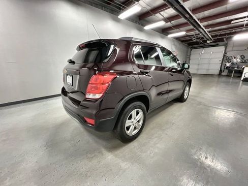 Used 2022 Chevrolet Trax LT AWD/4WD image 8