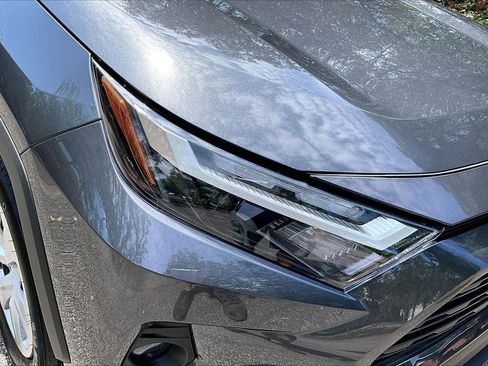 Used 2025 Toyota RAV4 LE FWD image 33