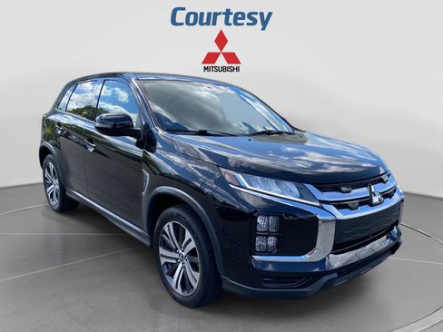 Used 2020 Mitsubishi Outlander Sport SE AWD/4WD image 9