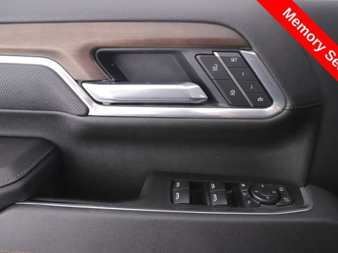 Used 2025 Chevrolet Silverado 3500 High Country w/ High Country Premium Package AWD/4WD image 18