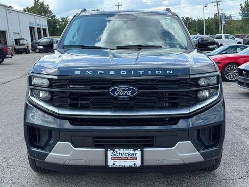 Used 2026 Ford Expedition Max Platinum w/ Platinum Ultimate Package AWD/4WD image 9