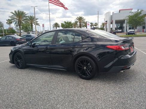 Certified 2025 Toyota Camry SE image 6