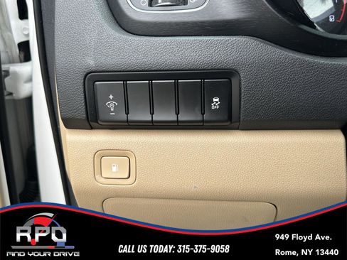 Used 2020 Kia Sedona LX FWD image 27