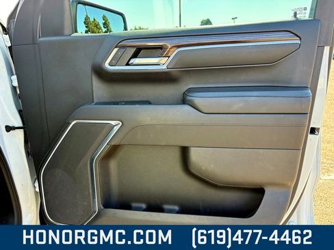 Used 2022 Chevrolet Silverado 1500 LT image 22