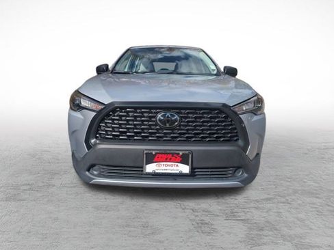 Certified 2023 Toyota Corolla Cross L image 2