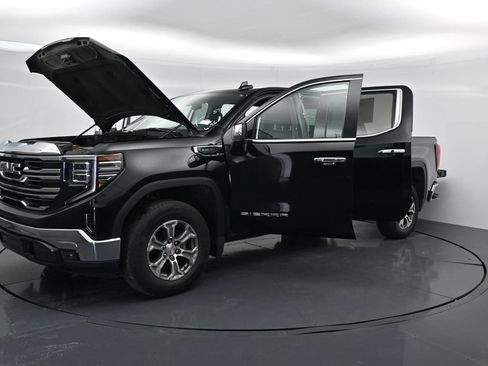 Used 2025 GMC Sierra 1500 SLT RWD image 38